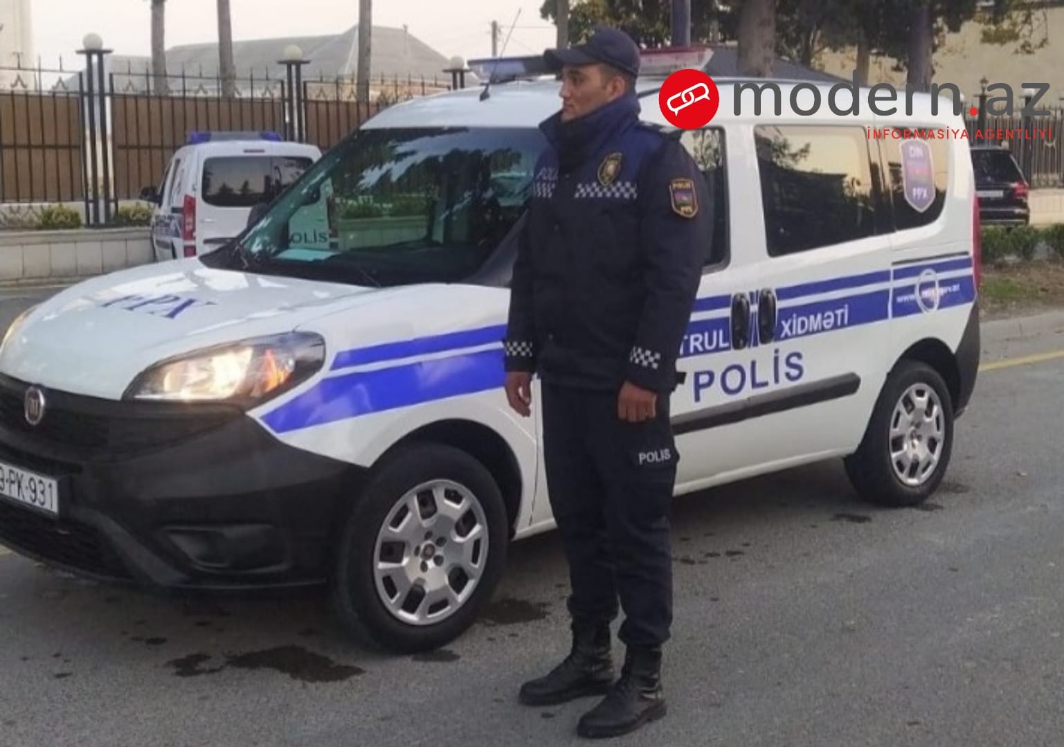 Polis vətəndaşı ölümdən xilas etdi - FOTO