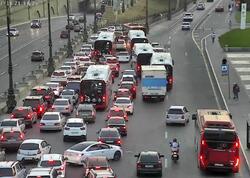 Paytaxtda 185 avtobus tıxacda qalıb