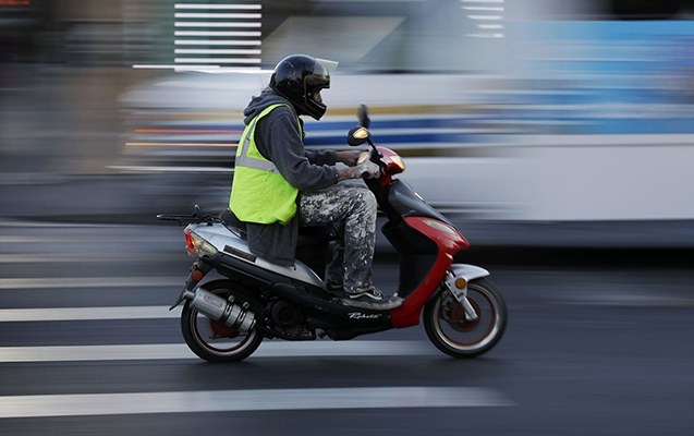 Azərbaycanda moped sürmək üçün vəsiqə tələb olunacaq