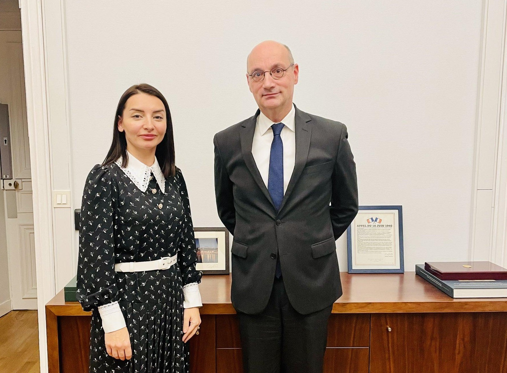 Leyla Abdullayeva Fransa XİN rəsmisi ilə görüşdü 