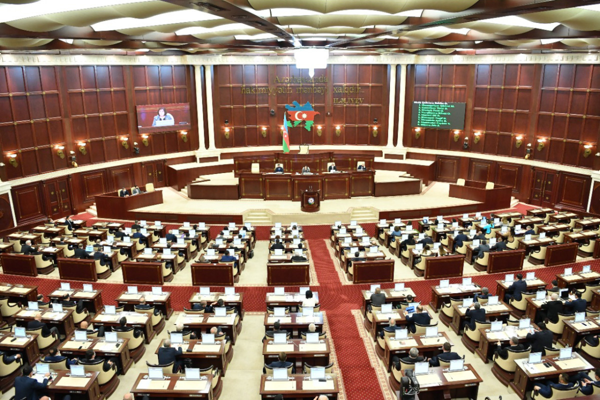 Milli Məclis yenidən TOPLAŞDI - Gündəlikdə 28 məsələ var