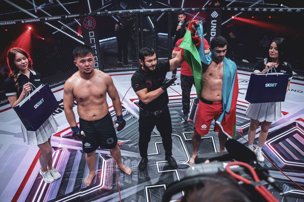 MMA döyüşçümüz növbəti qələbəsini qazandı - FOTO