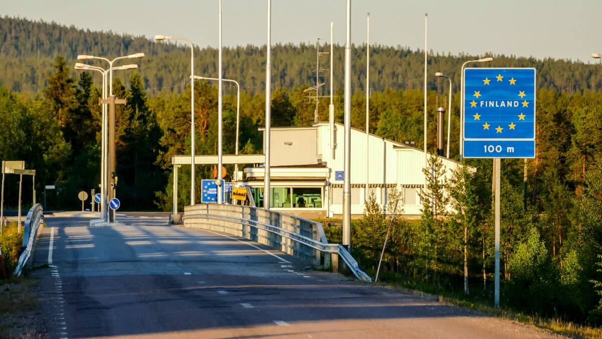 Ruslar saxta sənədlə Finlandiyaya qaçır - Araşdırma başladıldı