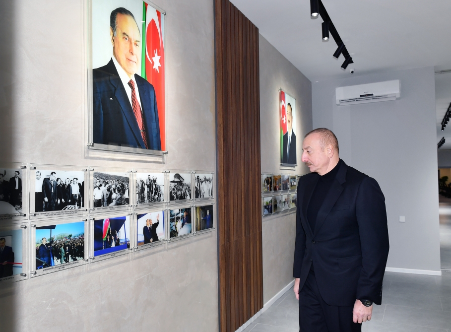 İlham Əliyev Şəki icra hakimiyyətində - FOTOLAR