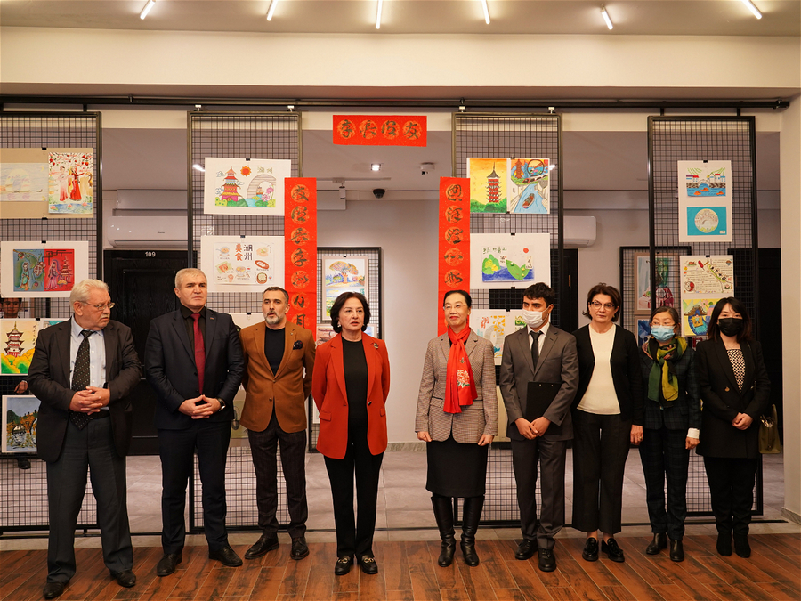 Dillər Universitetinin Konfutsi İnstitutunun sərgisi açılıb