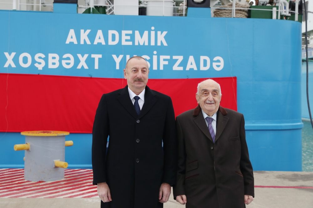 “Akademik Xoşbəxt Yusifzadə” tankeri istismara verildi - FOTOLAR