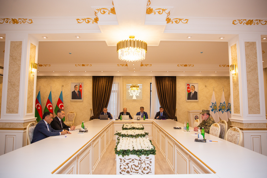Rəşad Nəbiyev Şirvan şəhərində vətəndaşları qəbul edib