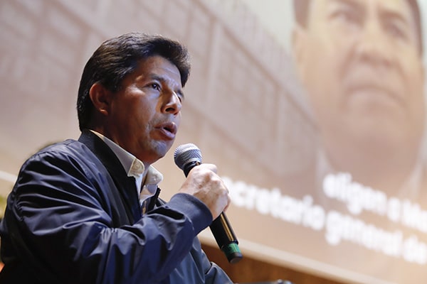 Peru prezidenti HƏBS EDİLDİ 