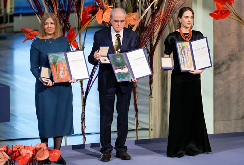 Nobel mükafatı sahiblərinə təqdim edildi