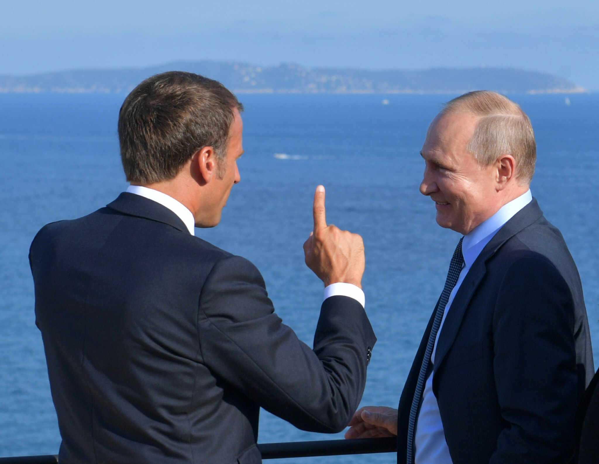 Fransa Ukraynaya qarşı Rusiya ilə gizli sövdələşməyə gedib? - TƏHLİL