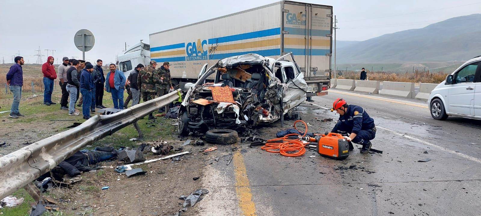 Dəhşətli qəzada yaralanan TIR sürücüsünün SON DURUMU