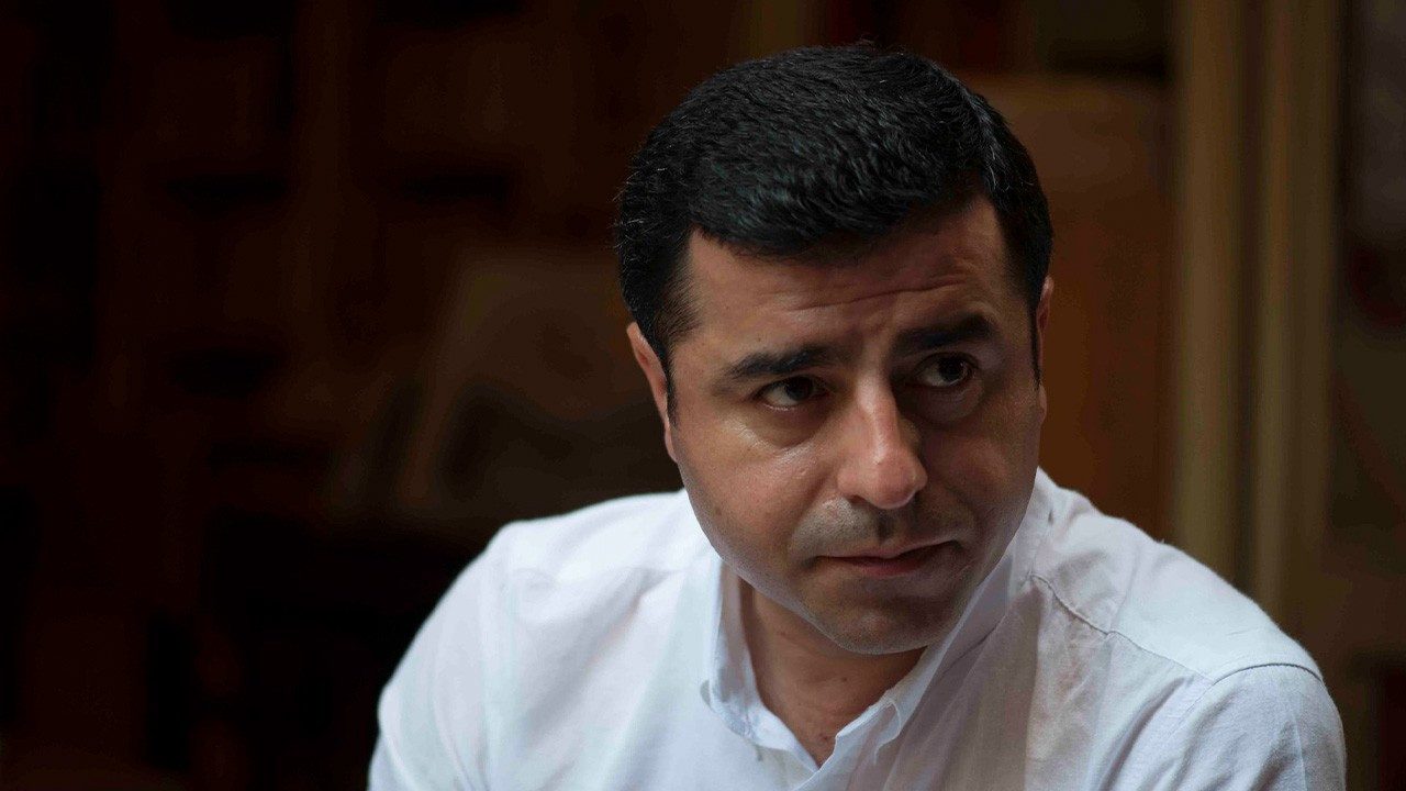 “İran dövlətini qınayıram” - Demirtaşdan azərbaycanca PAYLAŞIM