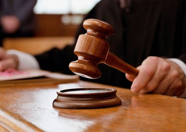 Arvadını öldürən kişi hakim qarşısına çıxarılır