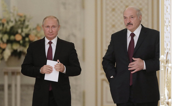 Putin Lukaşenko ilə nələri müzakirə etdiyini açıqladı
