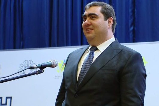 Vasif Talıbovun oğlu hesabat iclasına GƏLMƏDİ
