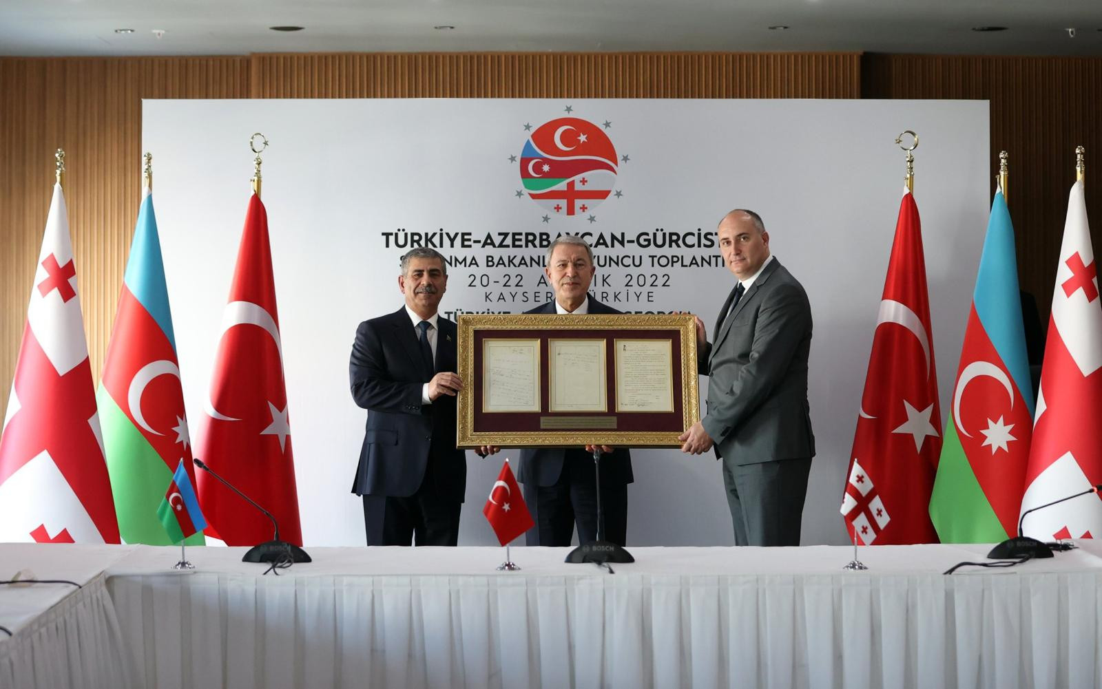 Müdafiə nazirləri yekun sənəd imzaladı - FOTOLAR 