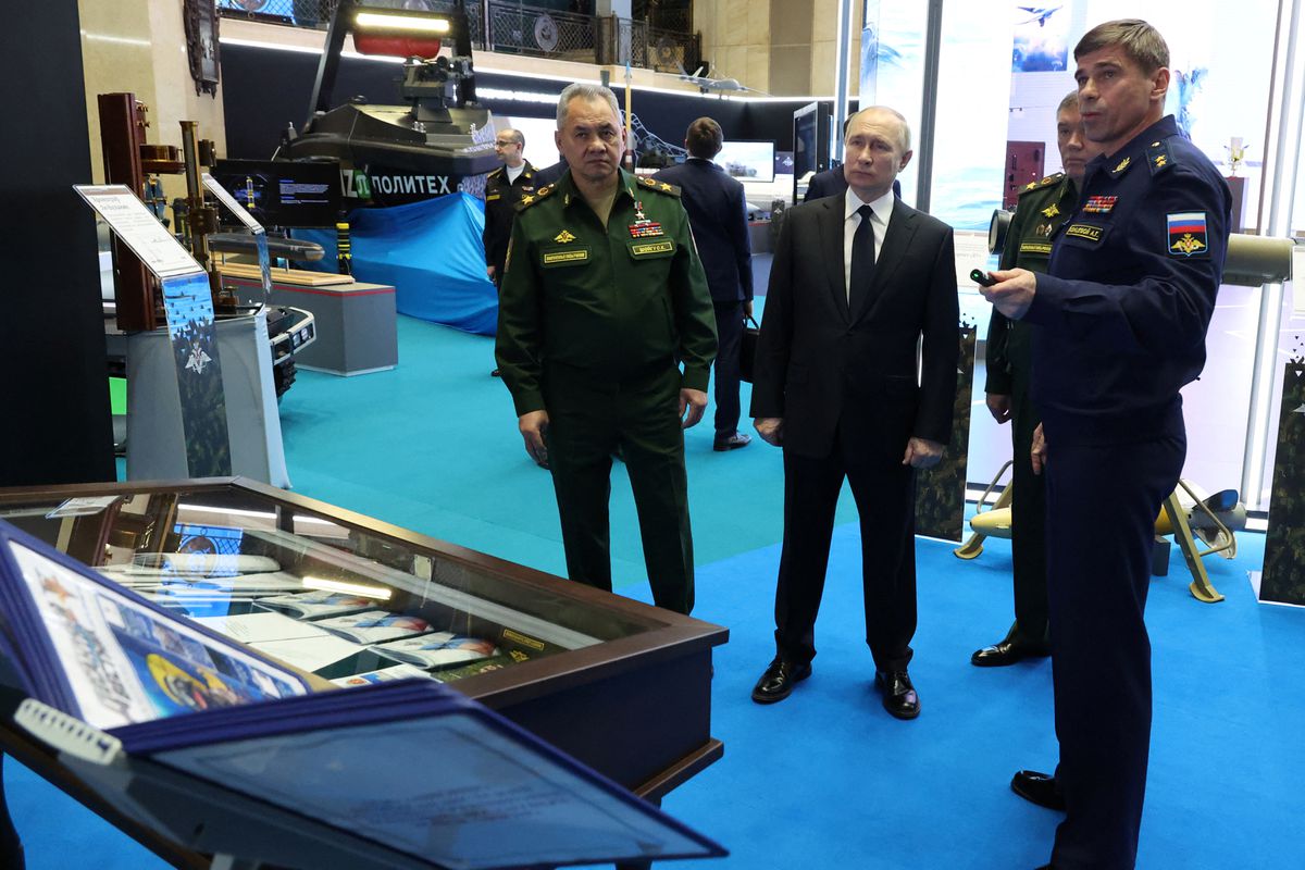 Rusiyada hərbçilərin sayı 30% artırılacaq - Putin razılaşdı