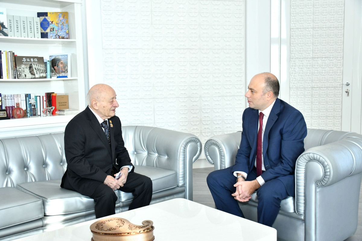 İşdən çıxarıldığı deyilən nazirdən yeni XƏBƏR VAR