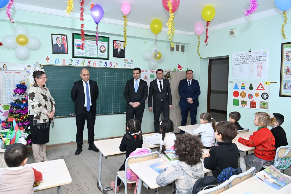 Nazir orta məktəbdə tədris prosesini izlədi - FOTOLAR