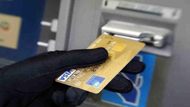İtirdiyi bank kartındakı pullar oğurlandı