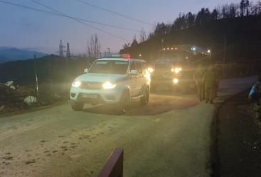 Sülhməramlıların daha 2 maşını Laçın yolundan keçdi