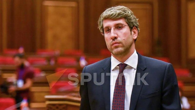 Sarkisyanın qohumu ədliyyə naziri təyin edildi