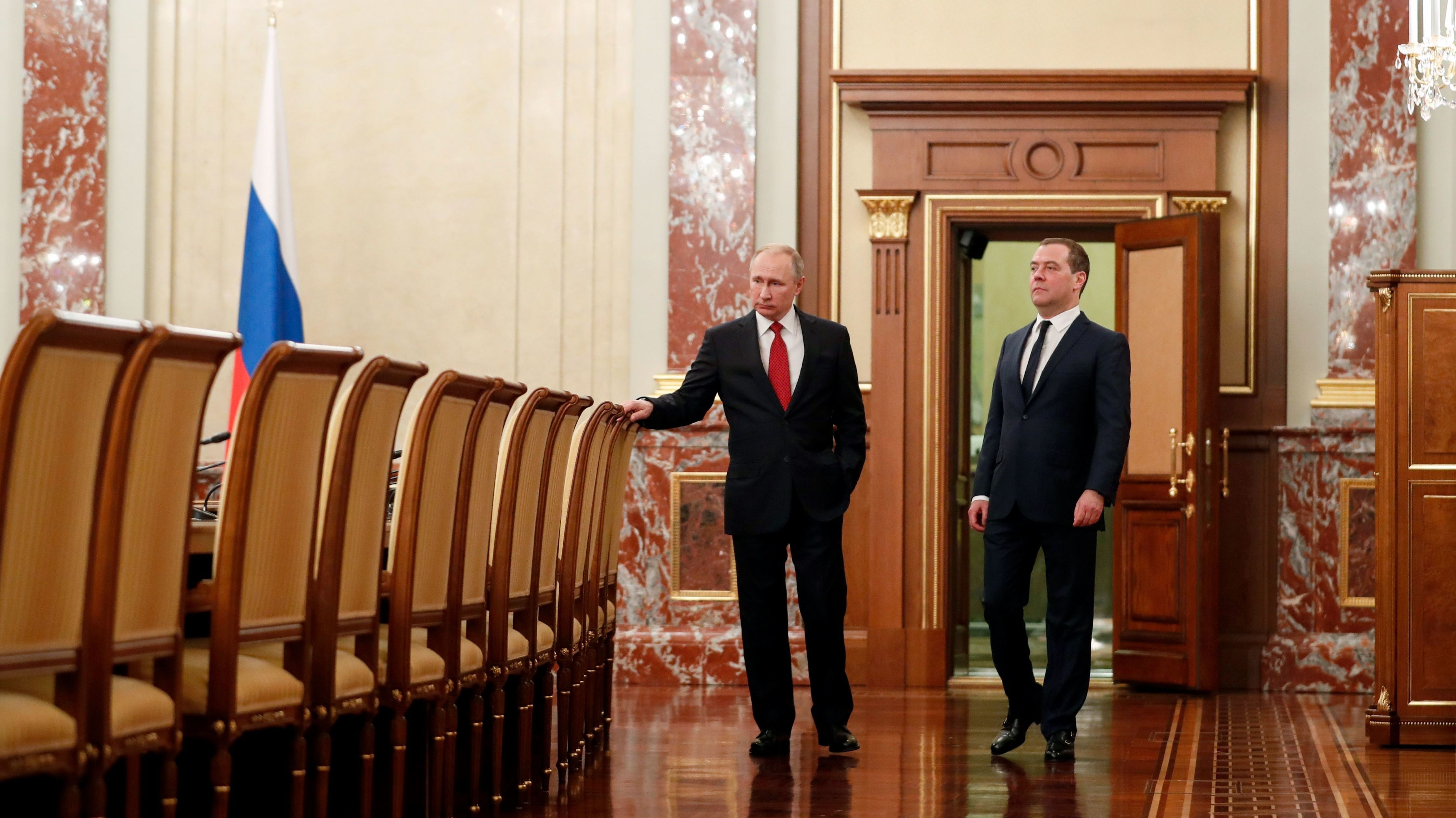 Putin Medvedevə yeni vəzifə verdi 