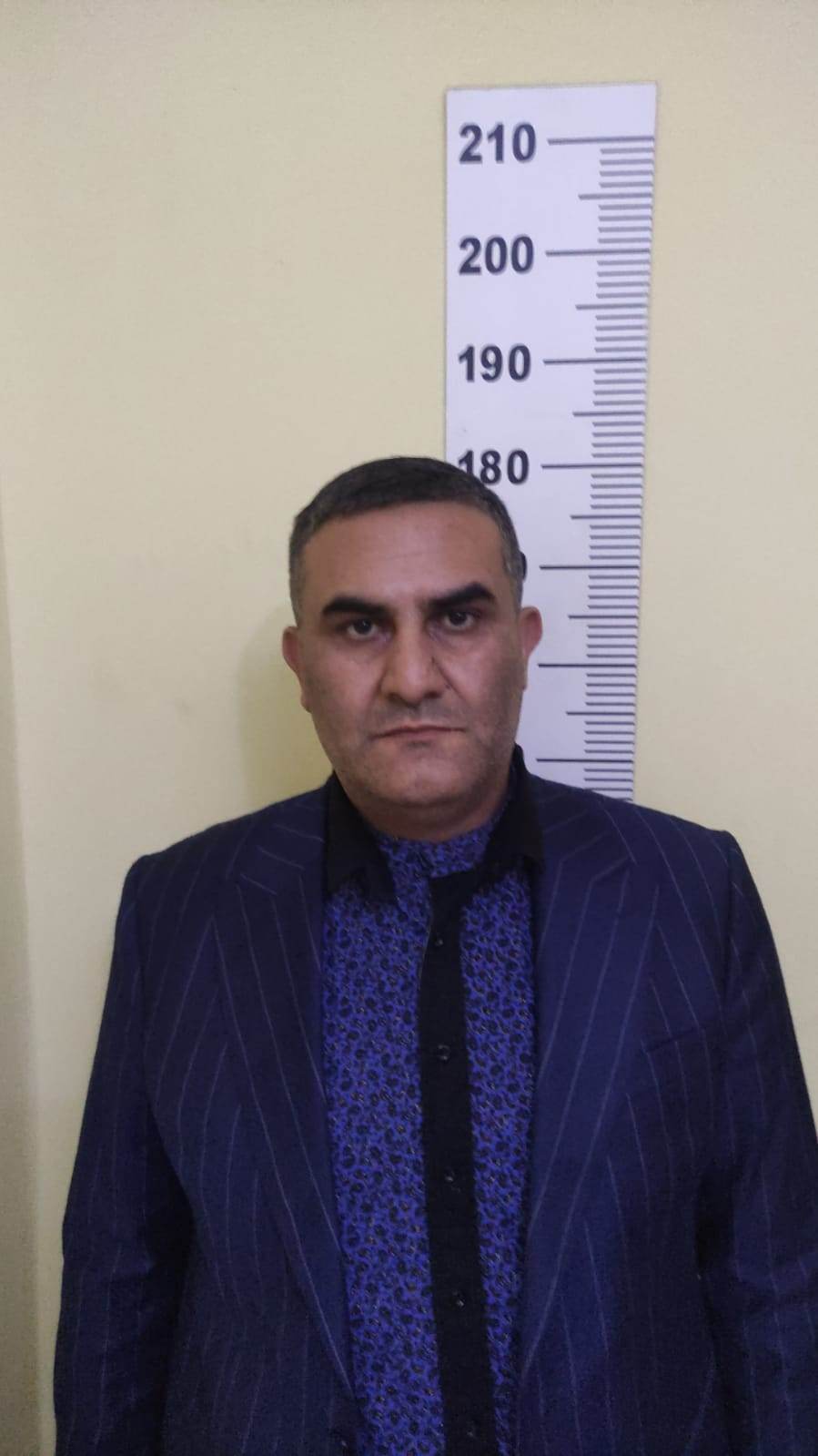 Vətəndaşları şantaj edib 54 000 manatı OĞURLADI