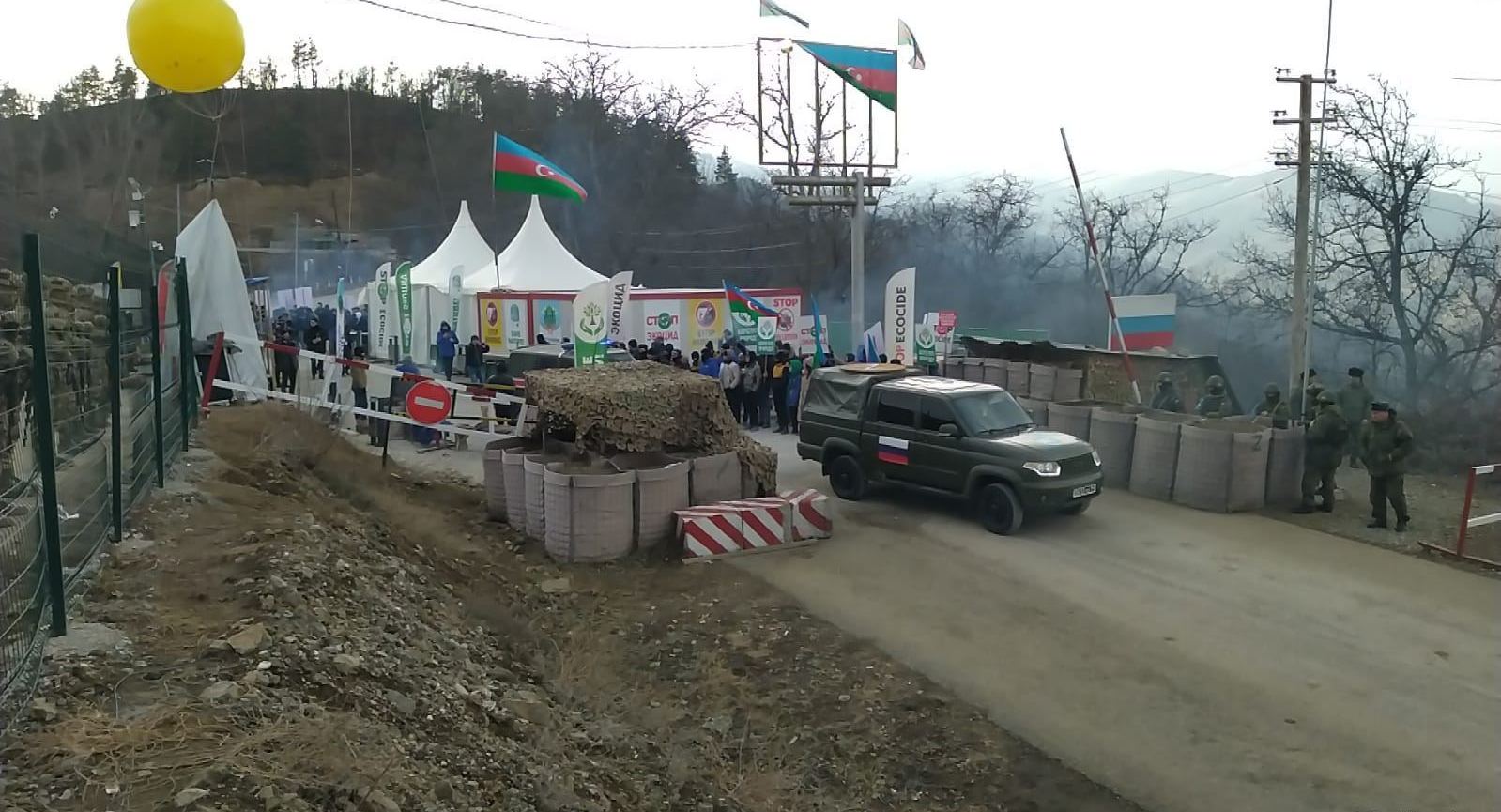 Sülhməramlıların daha 2 minik maşını Laçın yolundan maneəsiz keçib