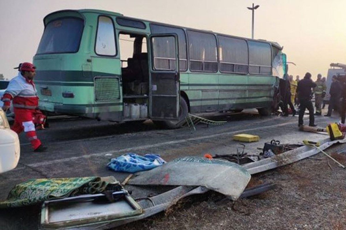 İranda aeroportda iki avtobus toqquşdu - 40 nəfər yaralandı