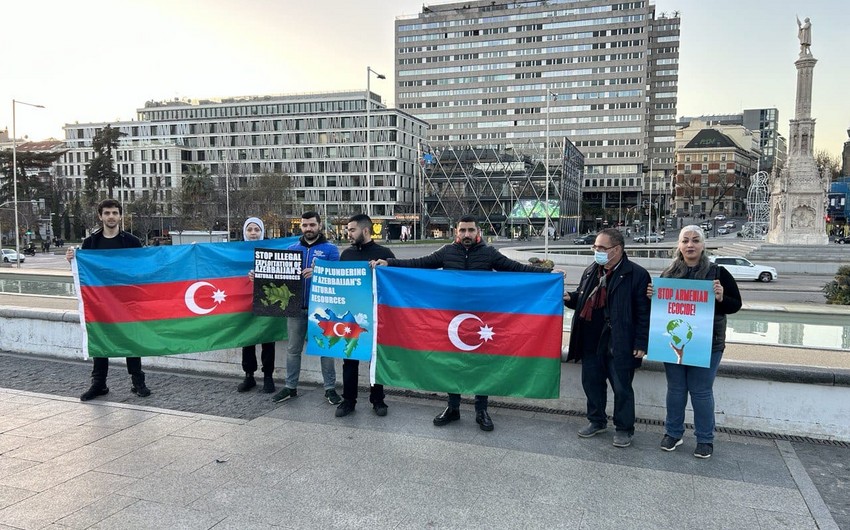 Madriddə ermənilərə ETİRAZ: Buna son qoyun...