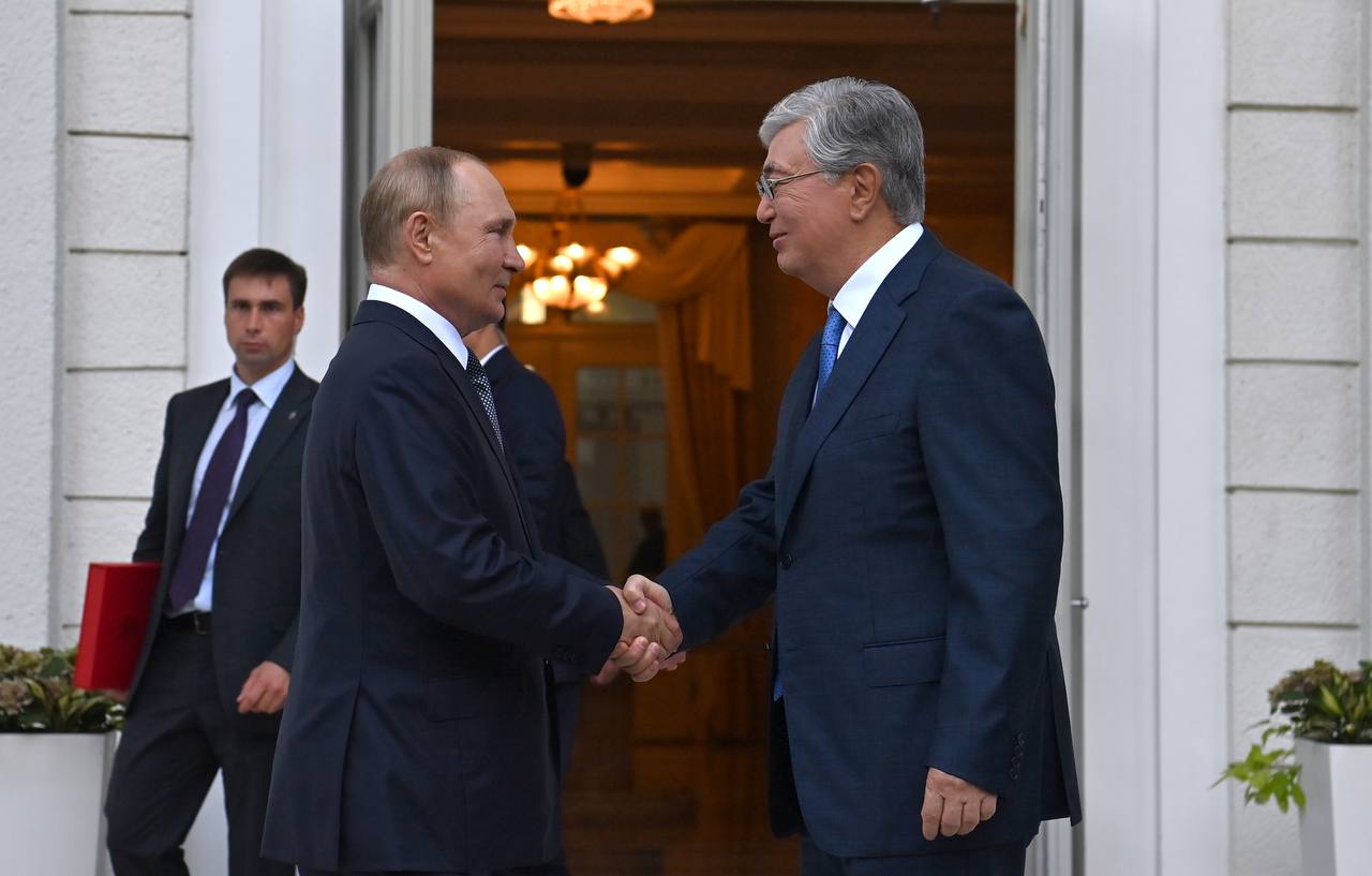 Putin Tokayevlə danışıqlar apardı