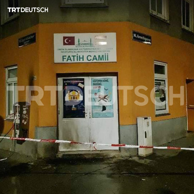 Avstriyada məscidə hücum edildi - FOTO
