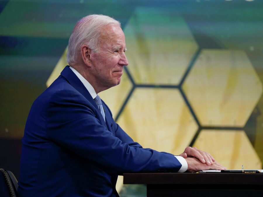 Bayden bir ildə 146 gün istirahət edib