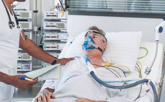 Bakıda hospitaldan oksigen aparatı OĞURLANDI