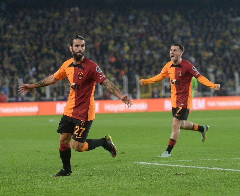 “Fənərbağça” öz meydanında “Qalatasaray”a uduzdu