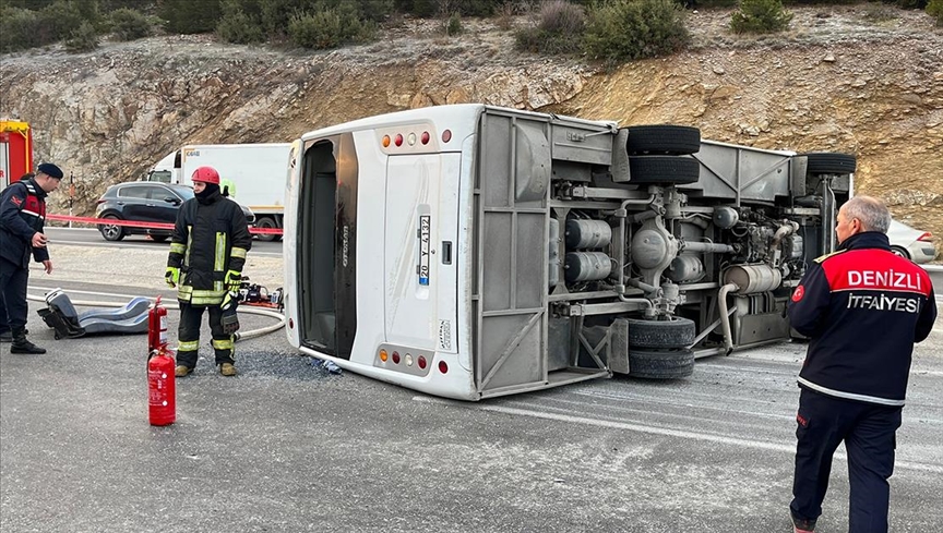 Türkiyədə avtobus aşdı - 2 nəfər öldü, 15 yaralı var