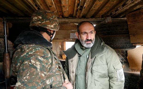Güclü ordu olmadan sülh mümkün deyil - Erməni baş nazir