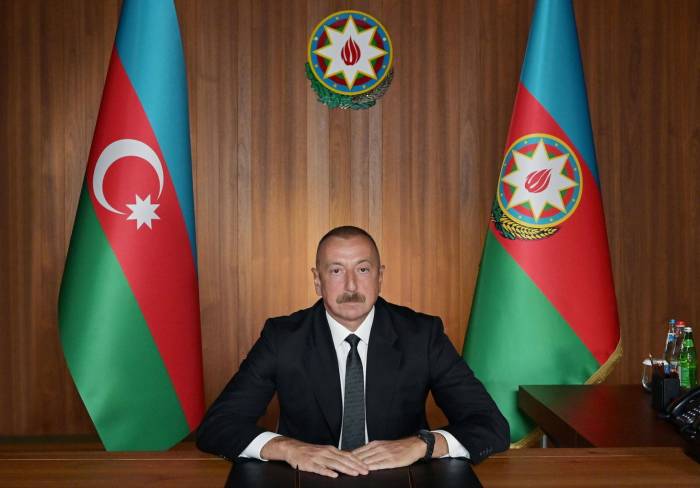 Sərhəd lazım bildiyimiz yerdən keçəcək - Prezident bəyan etdi
