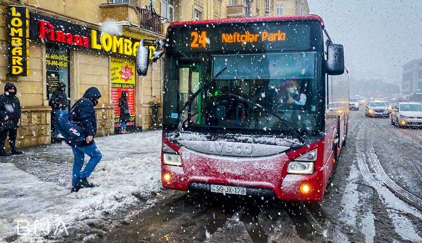 Avtobuslar gecikir, sərnişinlər yollarda qaldı