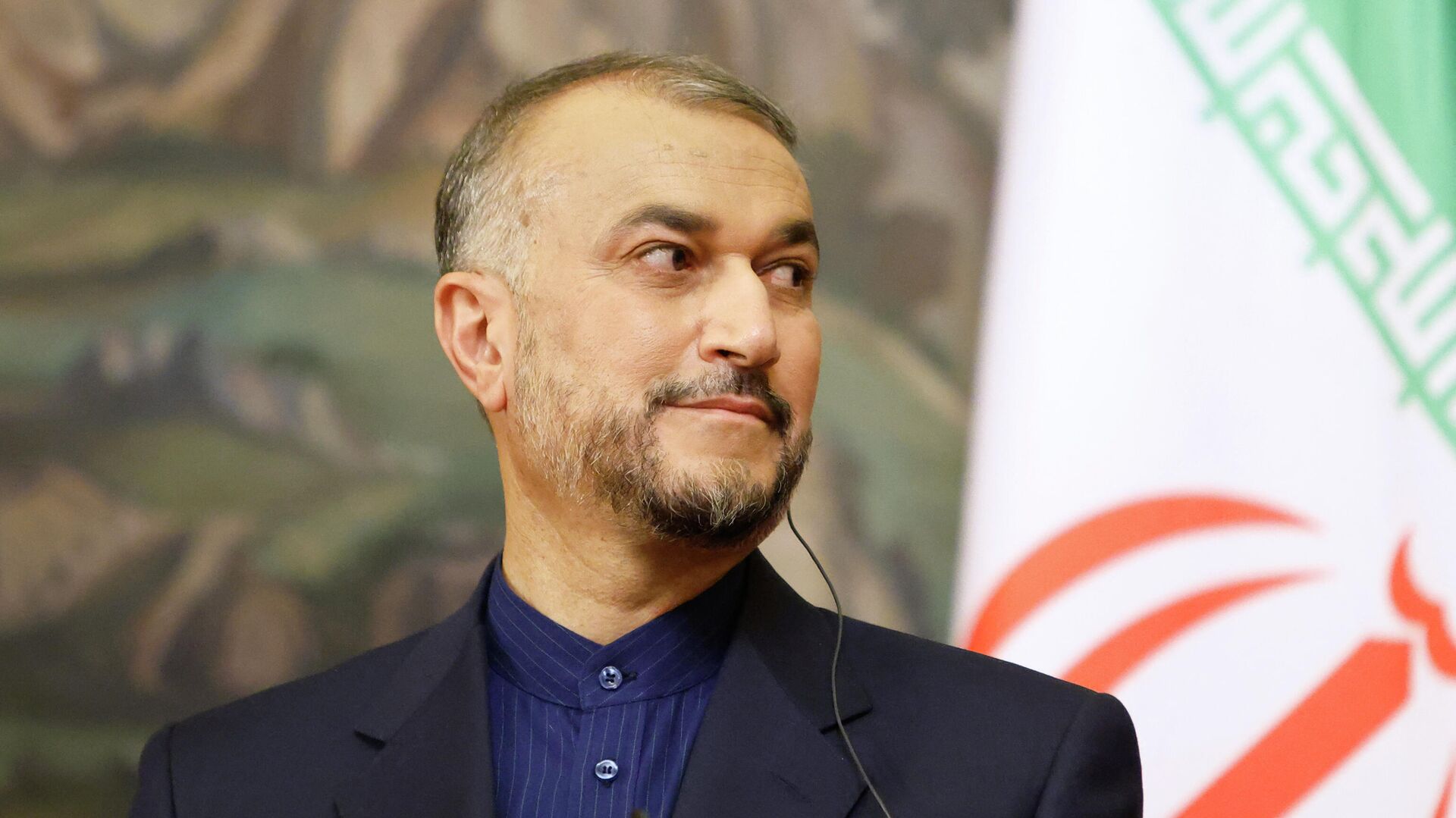 İran qonşu ölkənin səfirini XİN-ə çağırıb etiraz etdi