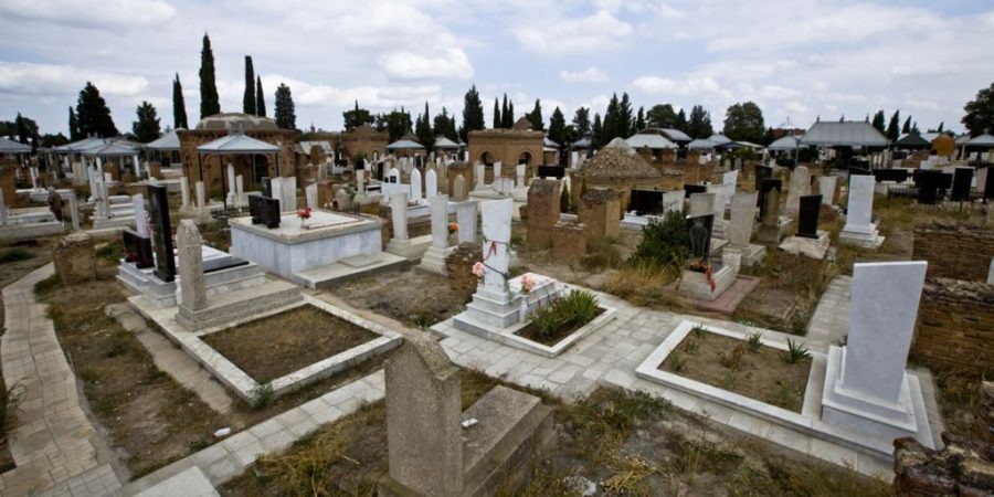 Qəbiristanlıqdan oğurluq edənlər TUTULDU