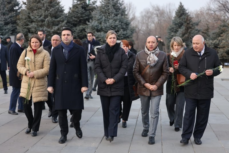 Fransa parlamentinin spikeri Ermənistana gəldi