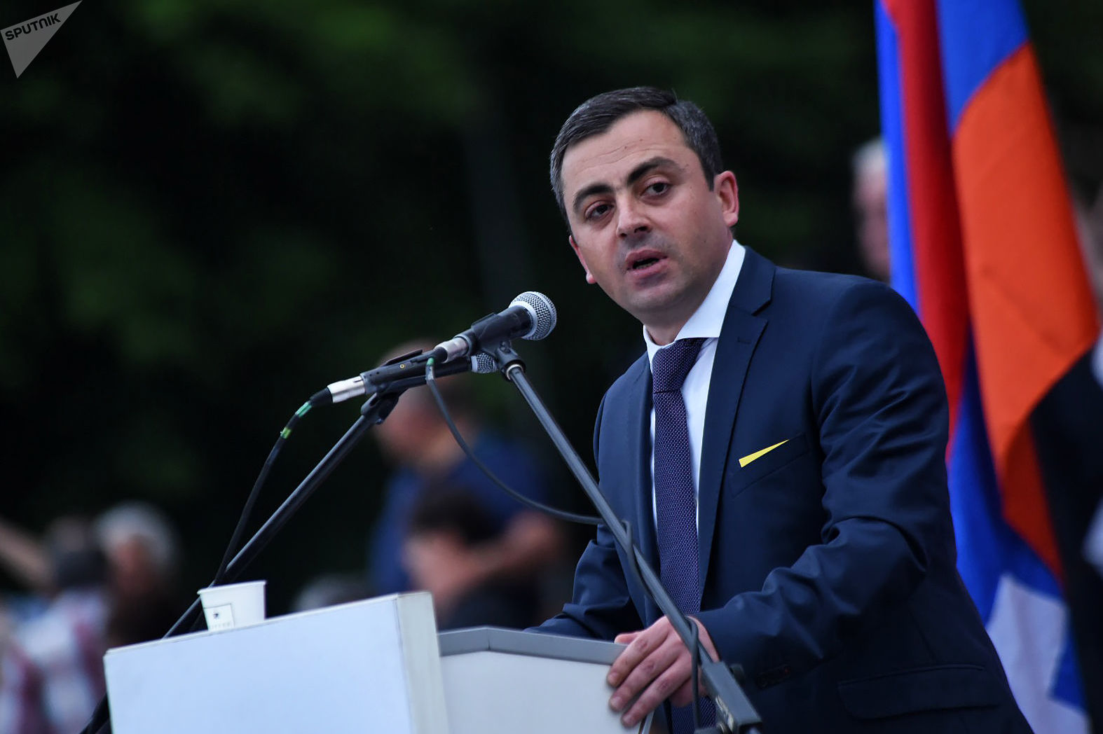 Ermənistanda bu deputat mandatından məhrum edilir