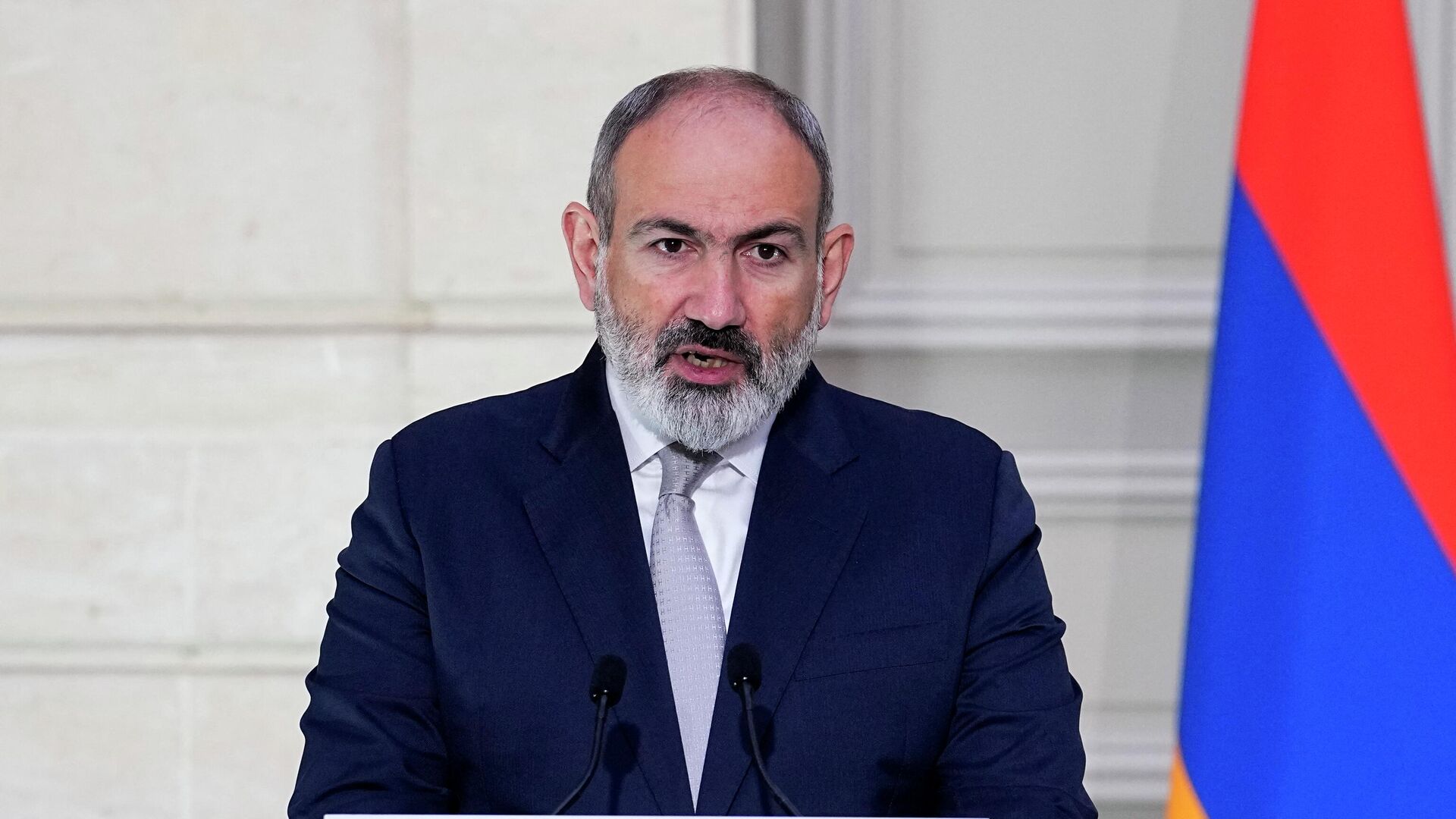 Paşinyan Davosa getməyəcək