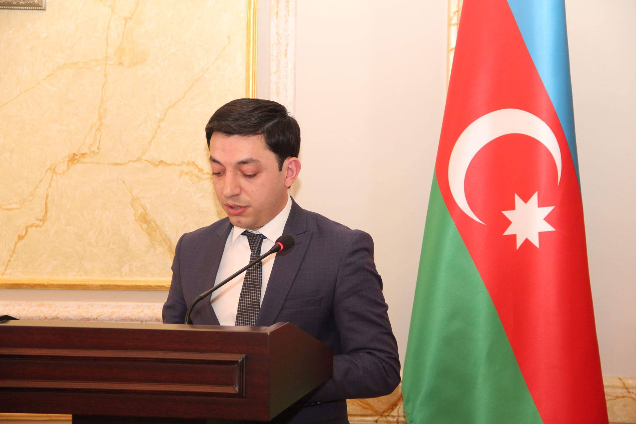 Mübariz Qurbanlı özünə yeni köməkçi təyin etdi