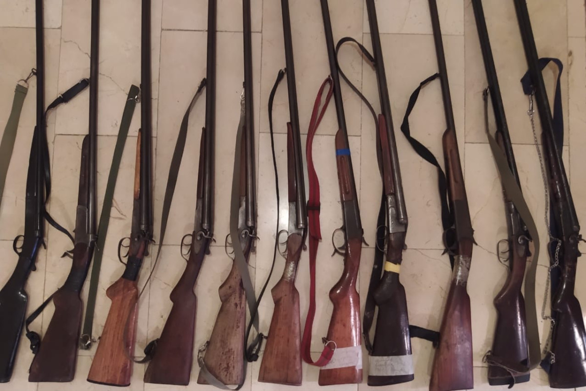 Qanunsuz saxlanılan 16 silah götürüldü 