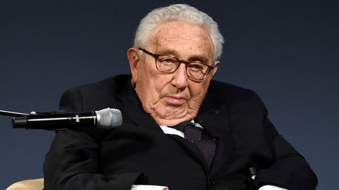 Ukraynanın NATO üzvlüyünə buna görə qarşı çıxmışam - Kissincer