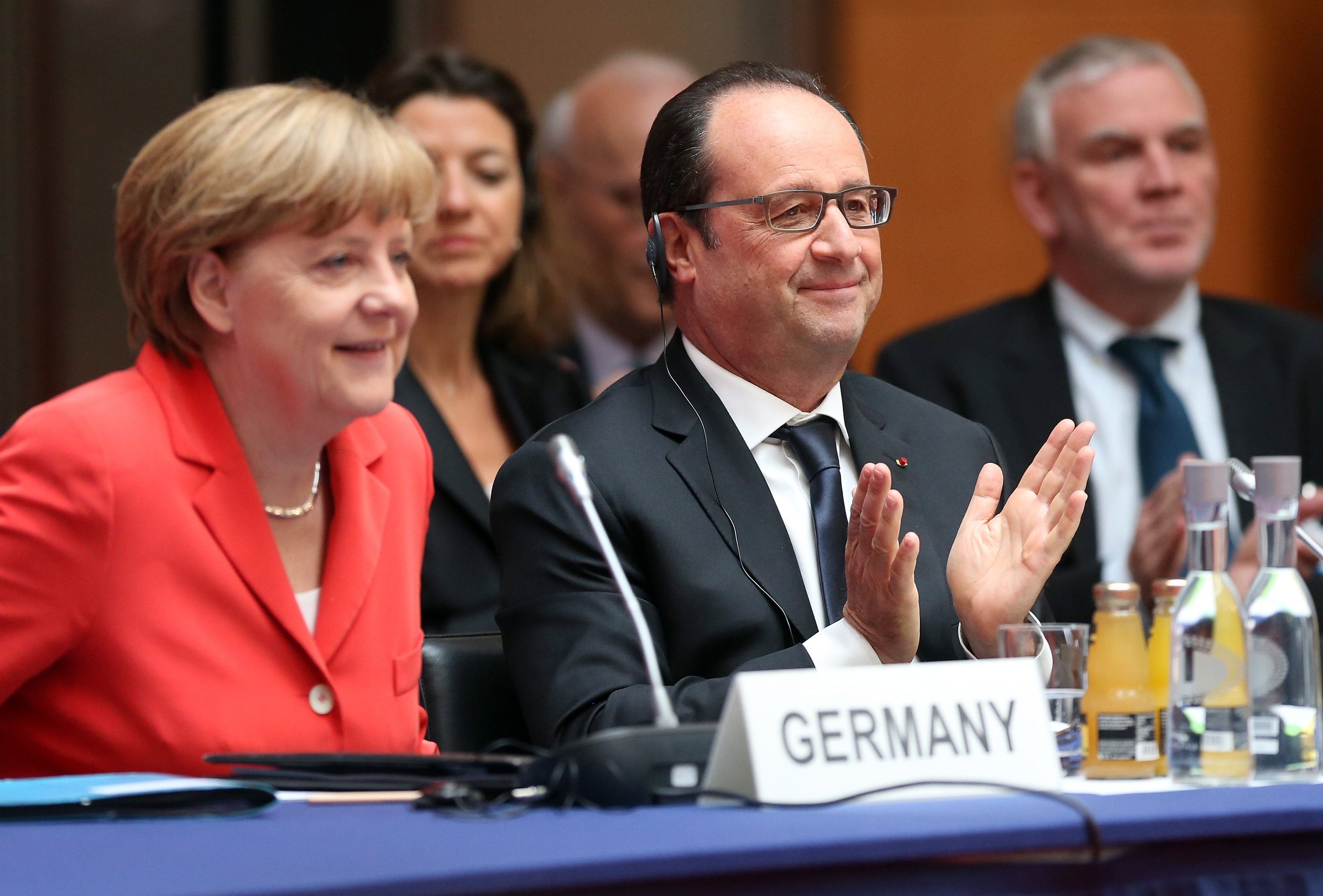 Volodin Merkel və Ollandı tribunalla HƏDƏLƏDİ
