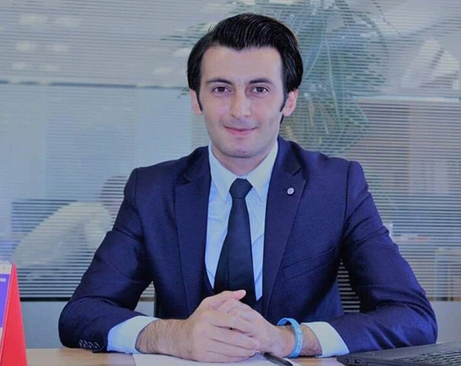 Azərbaycanda politoloq HƏBS OLUNDU